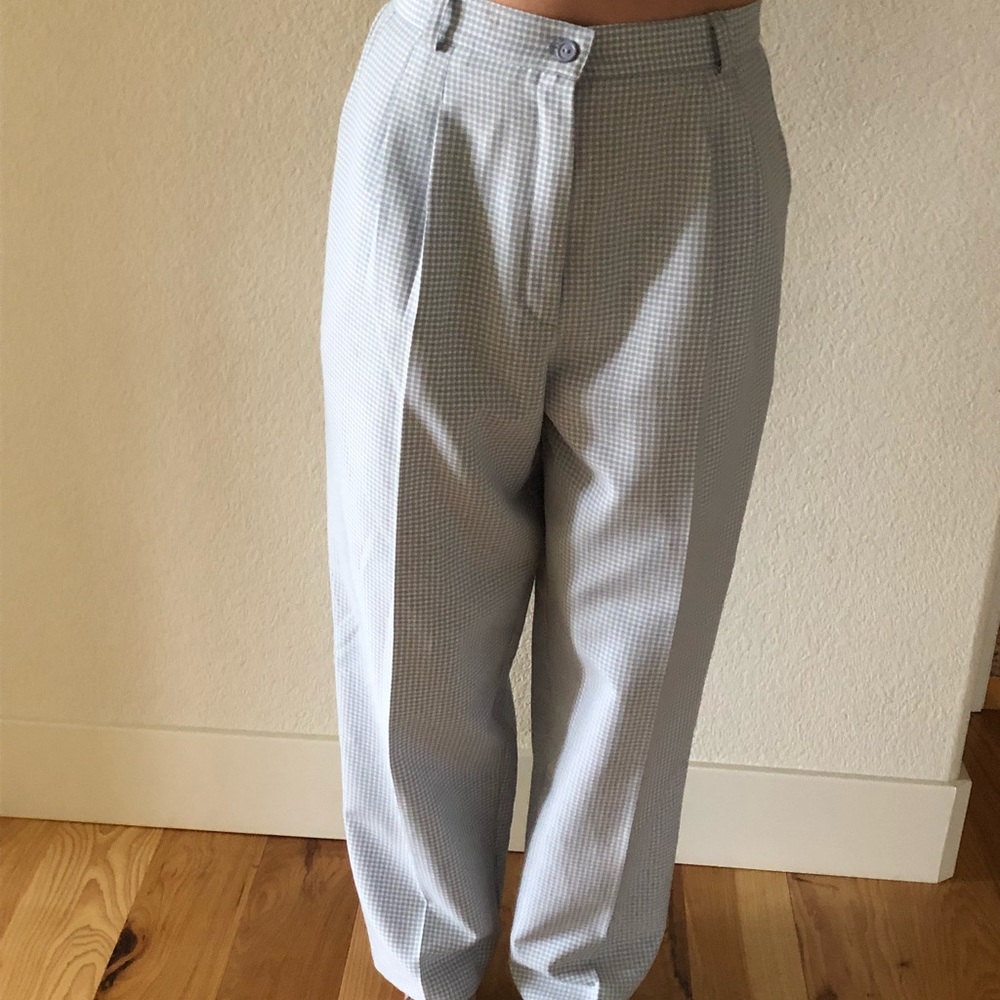 Blue and white checkered pleated pants